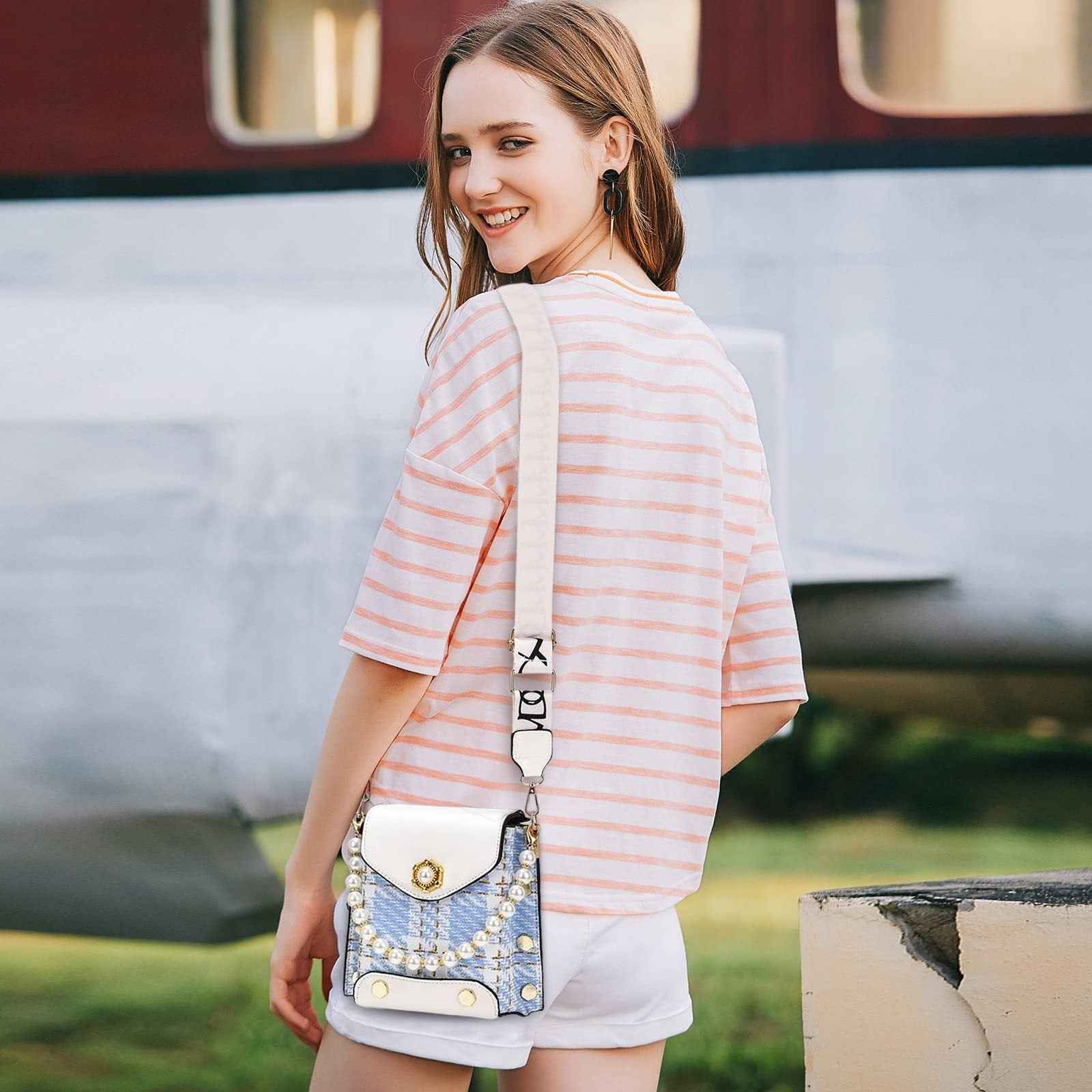Pearl Chain Crossbody Bag – Cute Classic Shoulder Wallet - Muselune