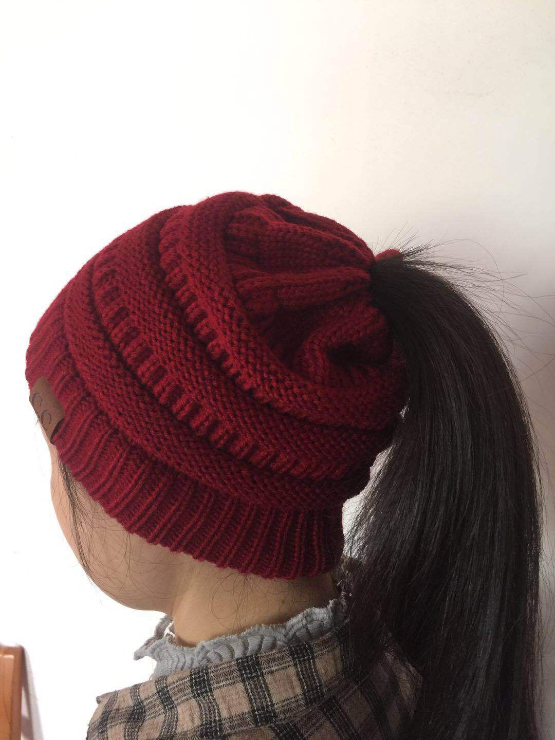 Manufacturer's new European and American popular knitted ponytail hats, women's fashion hats, wool hoods wholesale Muselune