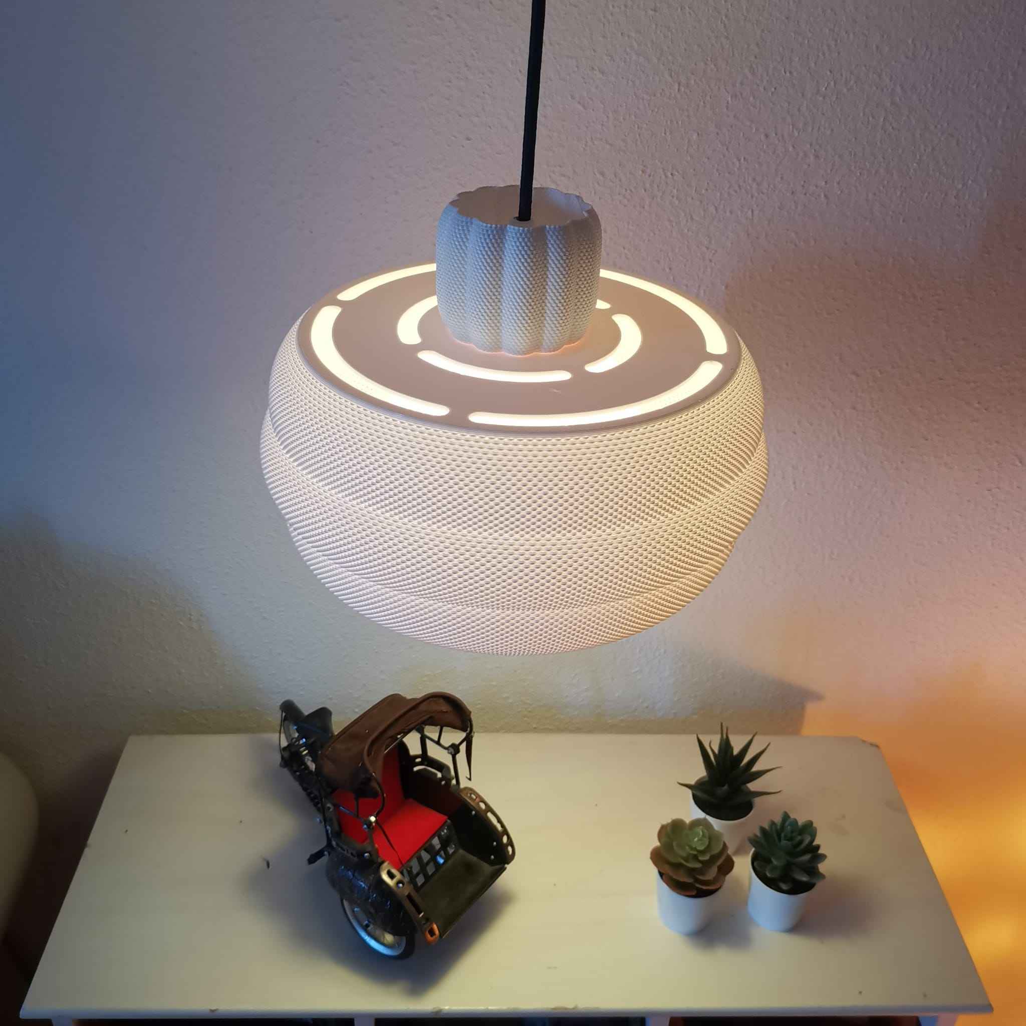 Dynasty Glow Pendant Lamp