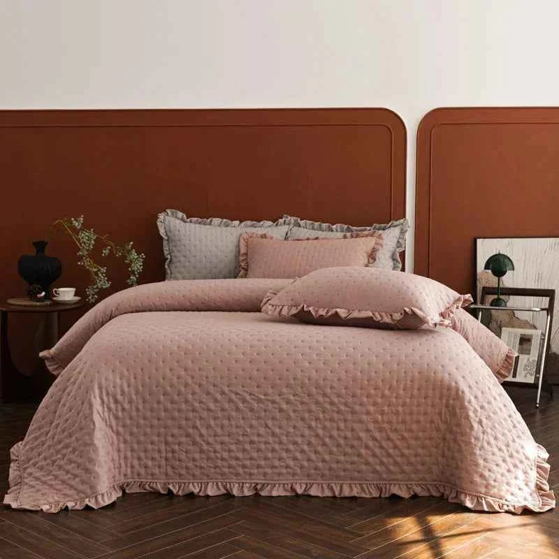 Cotton Pet-Friendly Bedspread with Ruffle Quilting for Cozy Comfort - Muselune