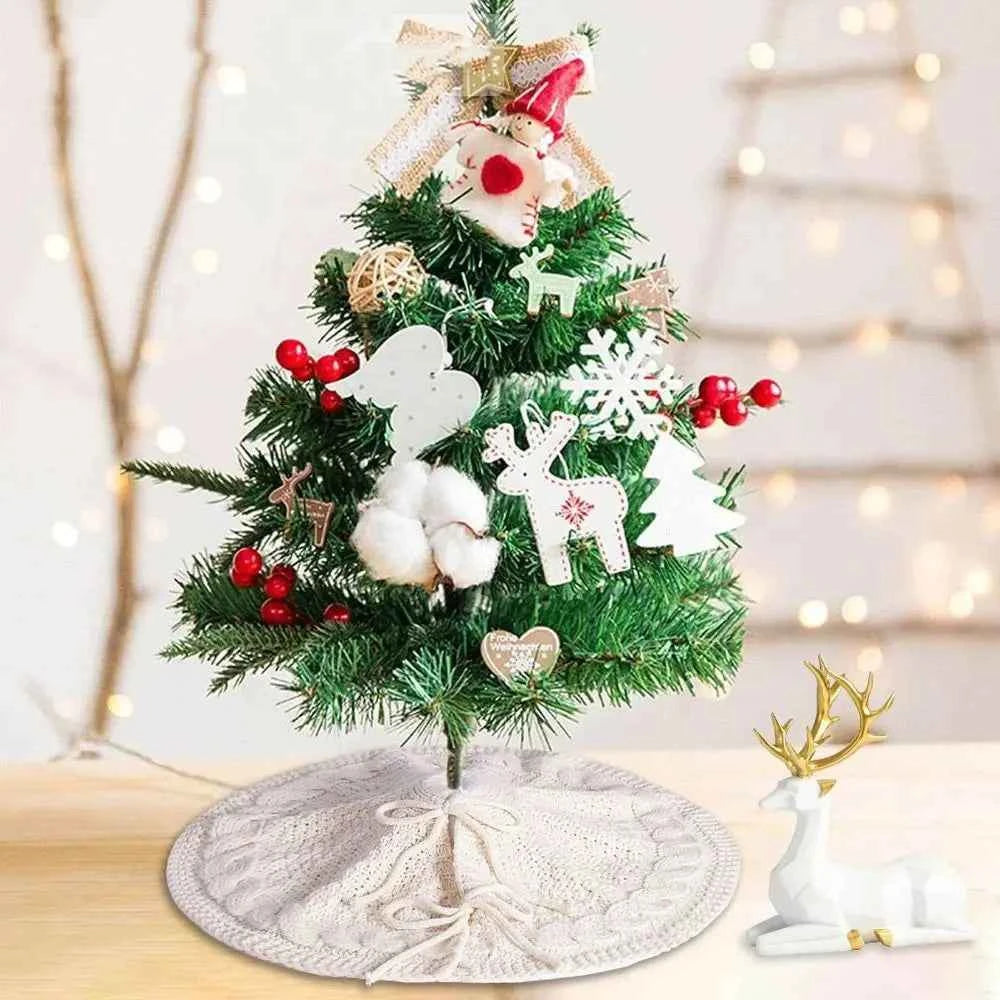 Knitted Red & White Christmas Tree Skirt/Mat - 18 inches