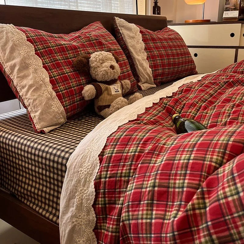 Vintage Retro Red Grid Bedding With Pillowcases - Muselune
