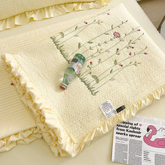Embroidered Quilt - Comforter Blanket - Muselune