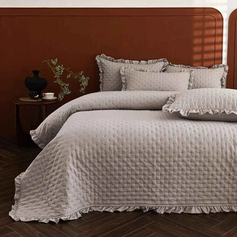 Cotton Pet-Friendly Bedspread with Ruffle Quilting for Cozy Comfort - Muselune