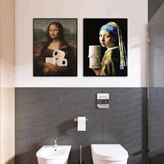 Funny Mona Lisa Bathroom Canvas – Quirky Wall Art with Pearls & Paper Roll - Muselune