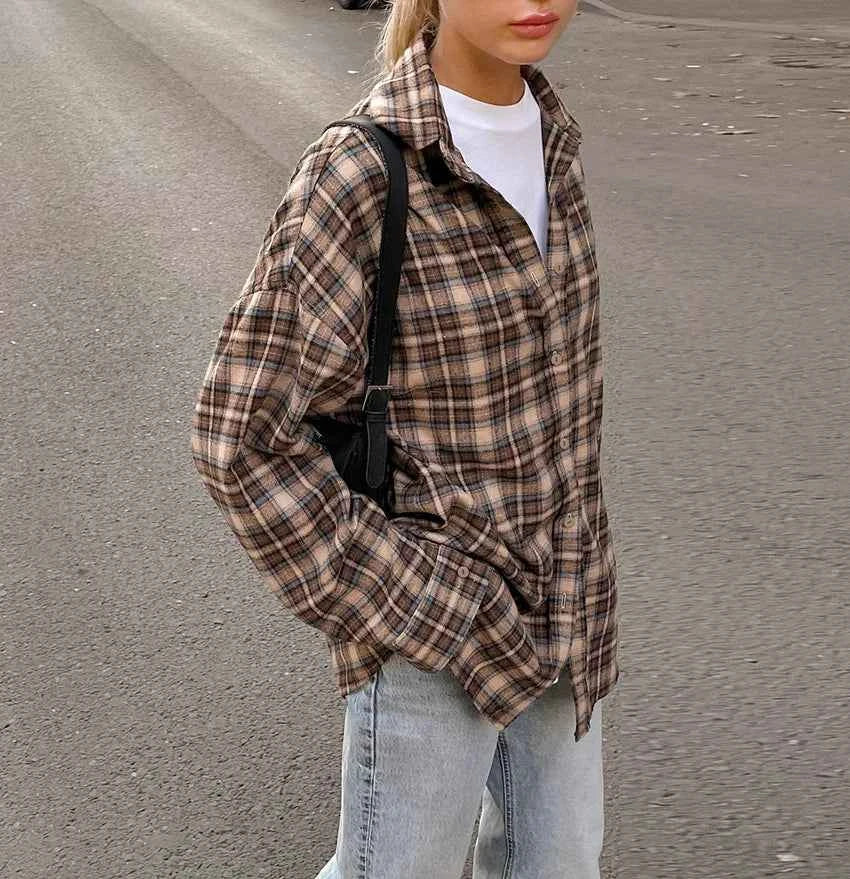 Vintage Plaid Shirt – Loose Fit & Long Sleeves