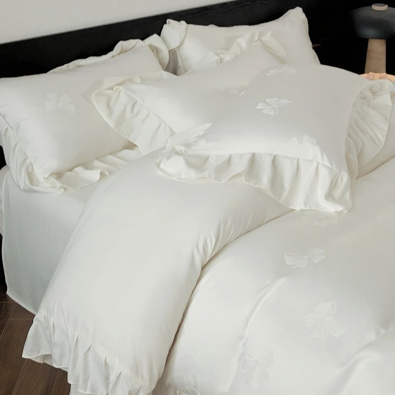 Black /White Butterfly knot jacquard Bedding Set - Muselune