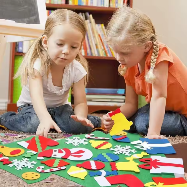 Felt Christmas Tree with Detachable Ornaments