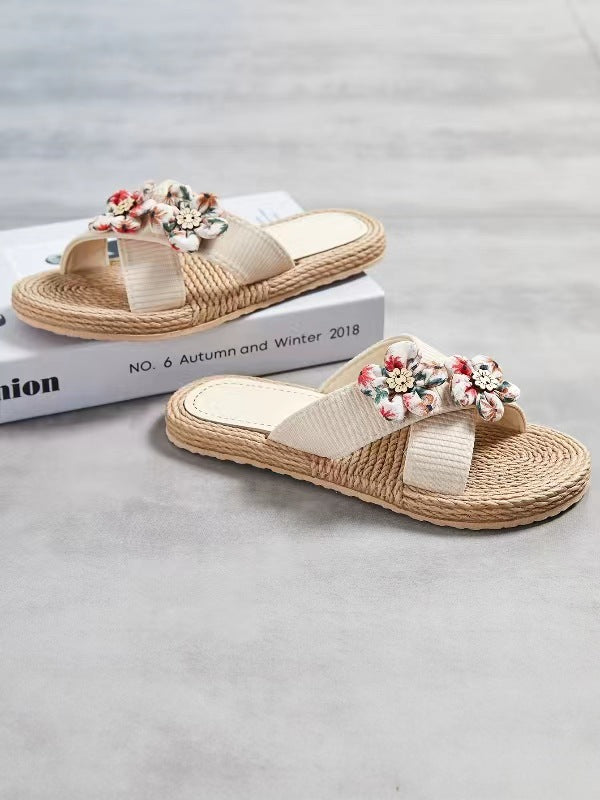 Trendy Outdoor Six Small Flower Slippers - Muselune