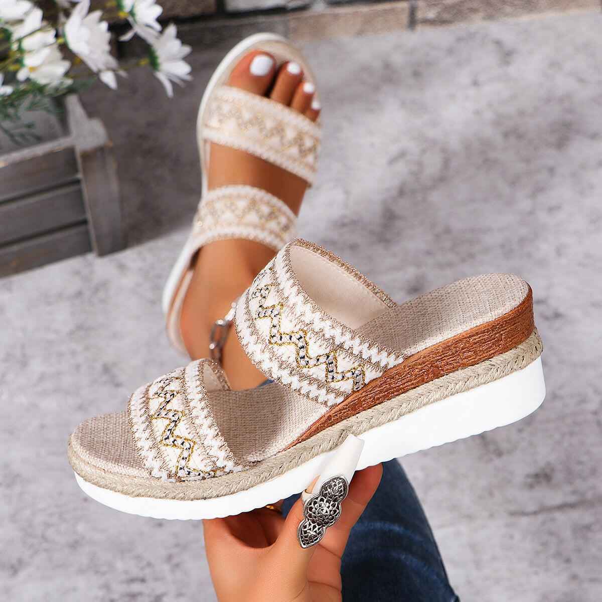 Summer Wavy Pattern & Wide Strap Sandal - Muselune