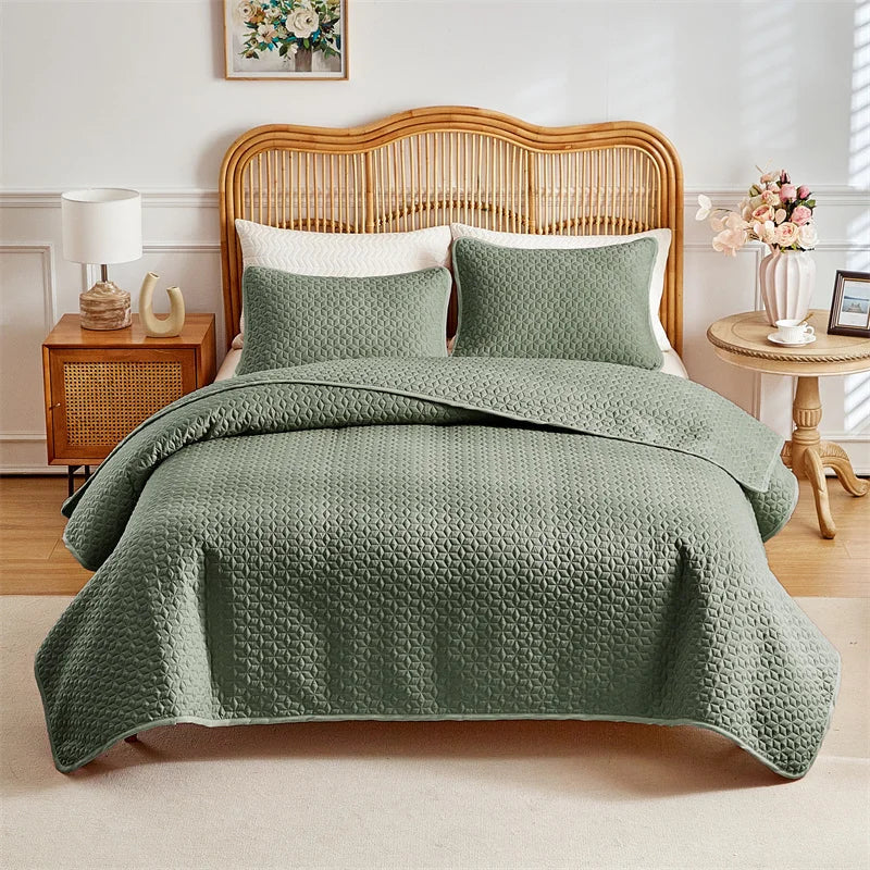 Stain-Resistant Quilted Bedspread Perfect for Pet Owners - Muselune