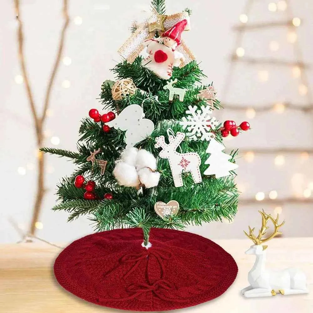 Knitted Red & White Christmas Tree Skirt/Mat - 18 inches