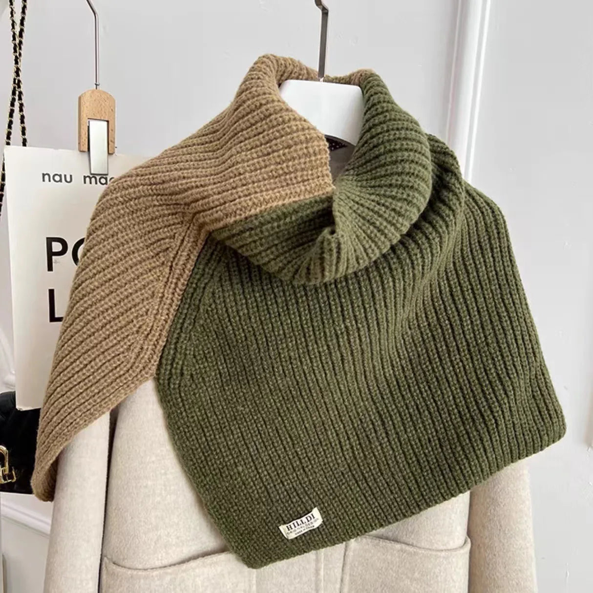 Solid Two Color Neck Wool knitted Shawl Muselune
