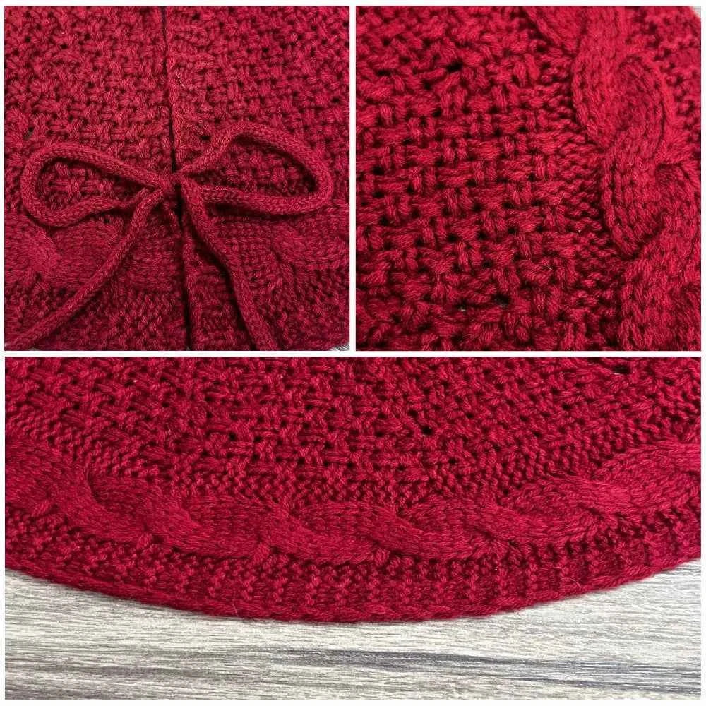 Knitted Red & White Christmas Tree Skirt/Mat - 18 inches