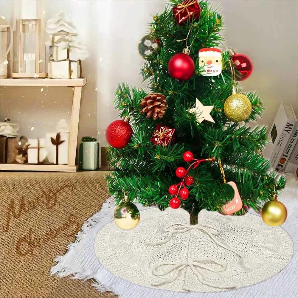 Knitted Red & White Christmas Tree Skirt/Mat - 18 inches