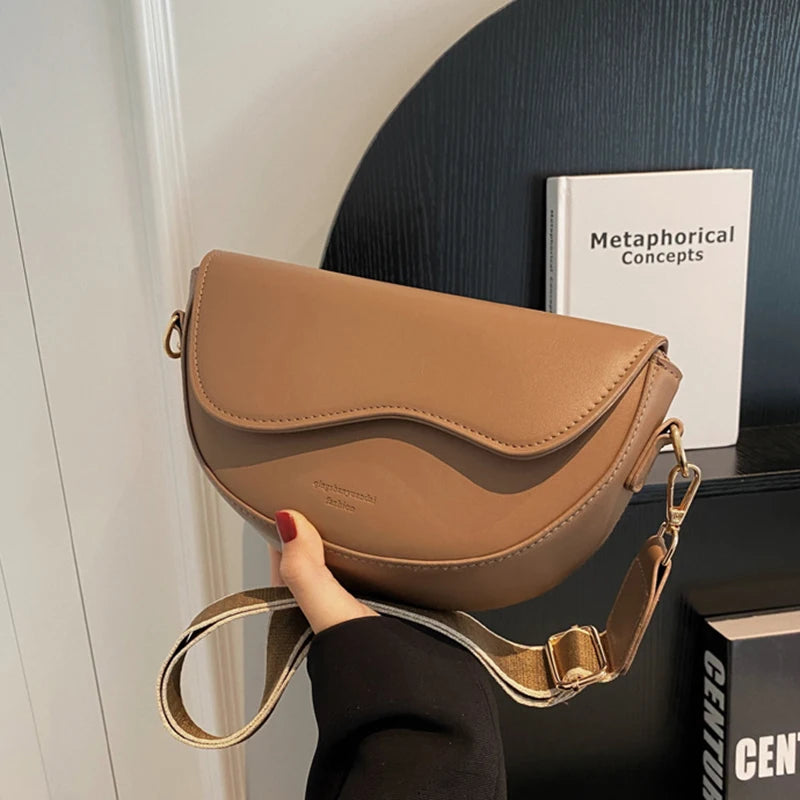 Vintage Solid Color Flap Small Saddle Shoulder Bag Muselune
