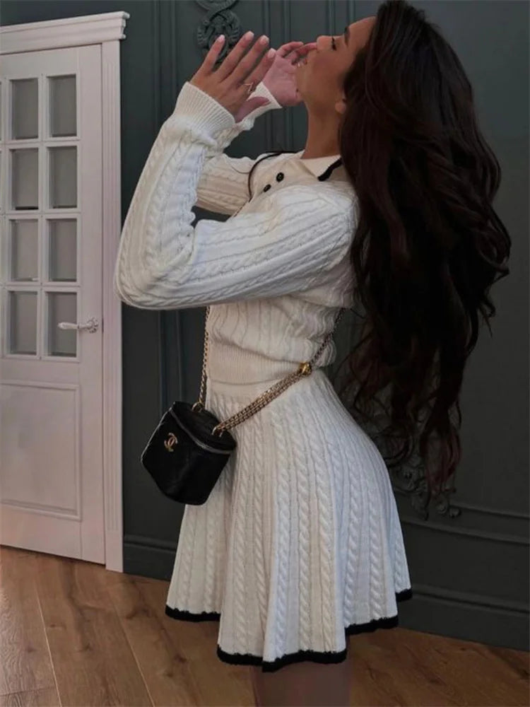 Tossy Autumn Contrast Top and Skirt Set for Stylish Fall Fashion - Muselune